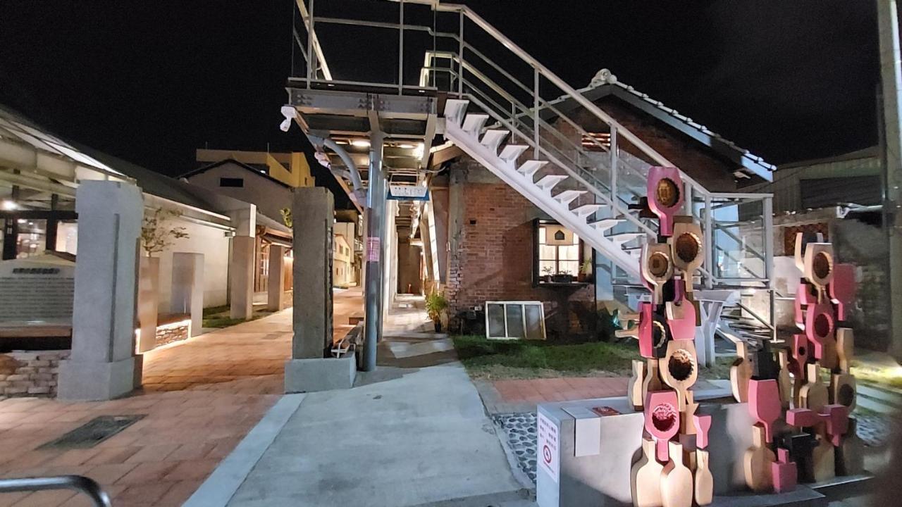 Youngnn Hostel Lộc Cảng Ngoại thất bức ảnh